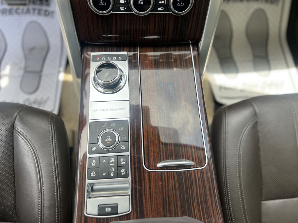 2017 Land Rover Range Rover Image 18