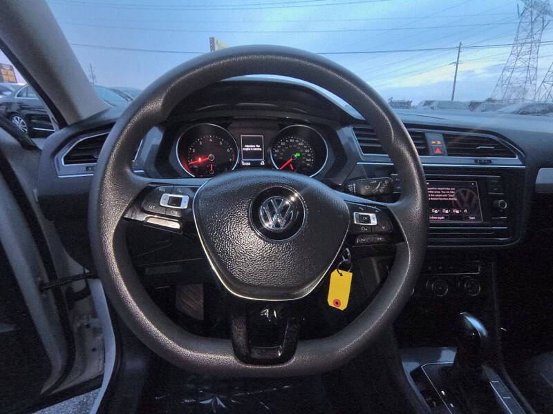 2018 Volkswagen Tiguan Image 15