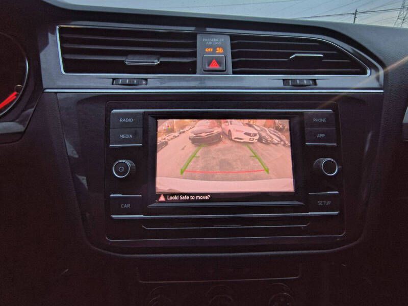 2018 Volkswagen Tiguan Image 17