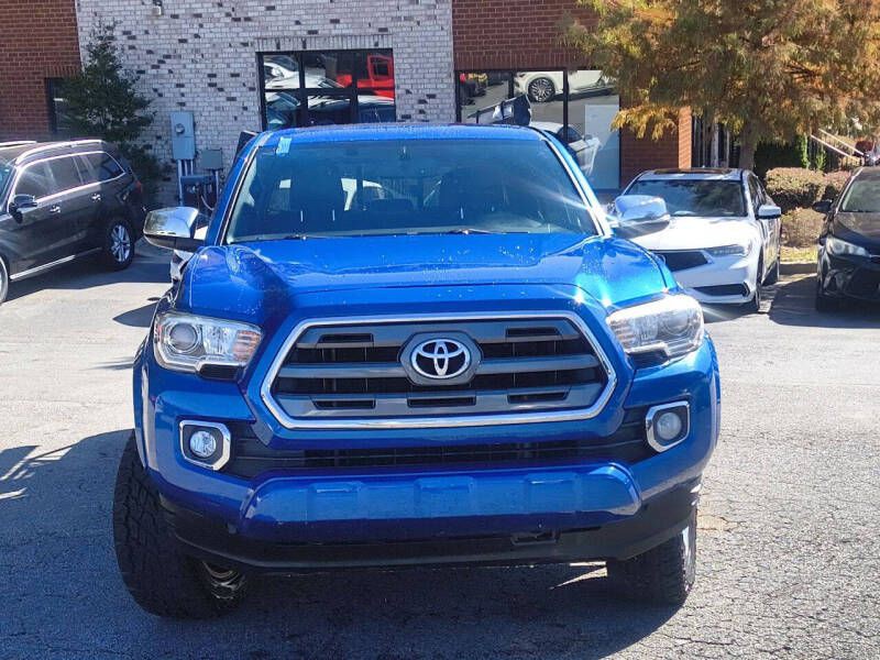2016 Toyota Tacoma Image 2
