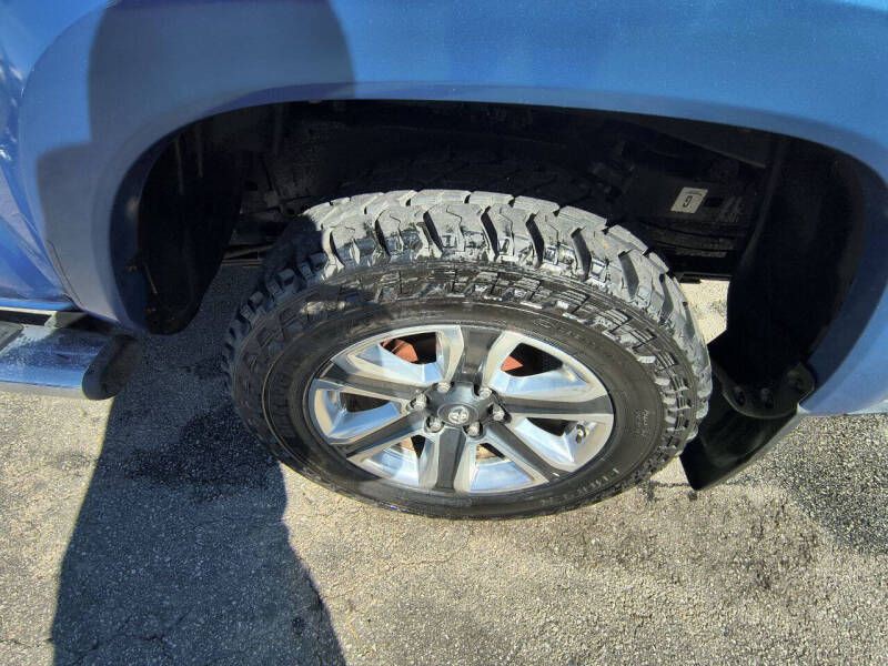 2016 Toyota Tacoma Image 23