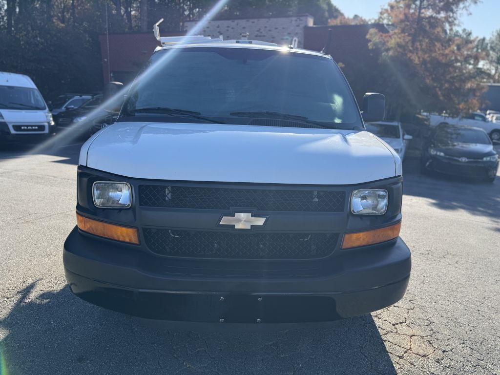 2015 Chevrolet Express Image 2