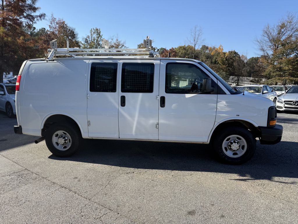 2015 Chevrolet Express Image 7