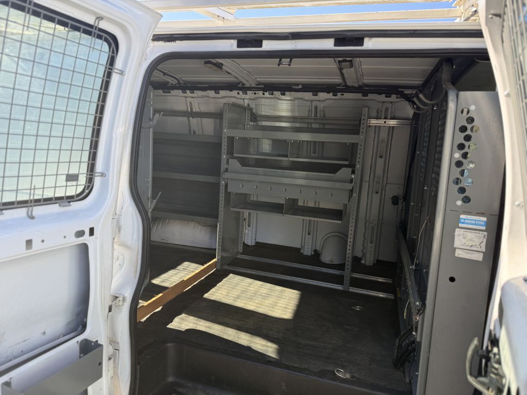 2015 Chevrolet Express Image 11