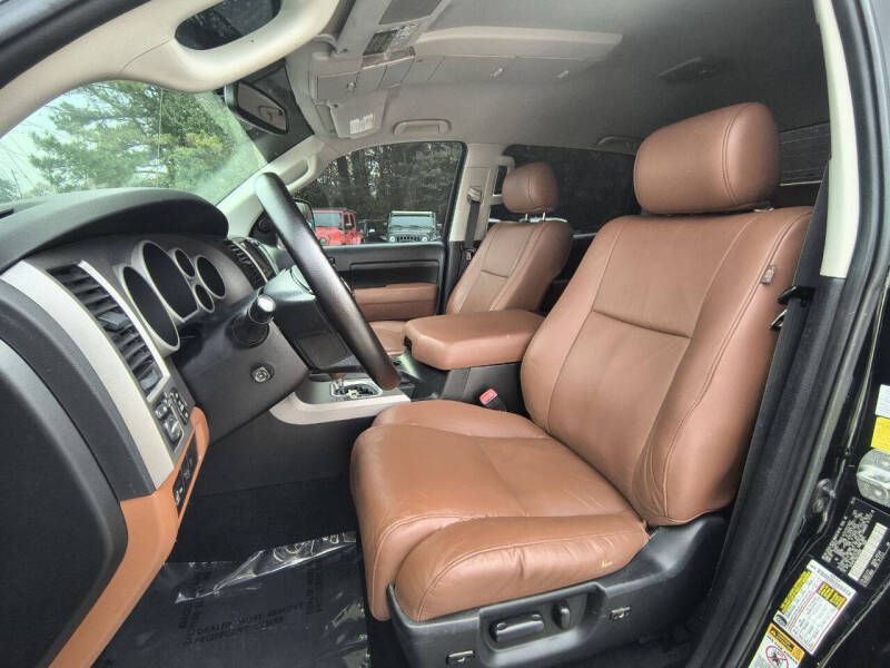 2010 Toyota Tundra Image 10