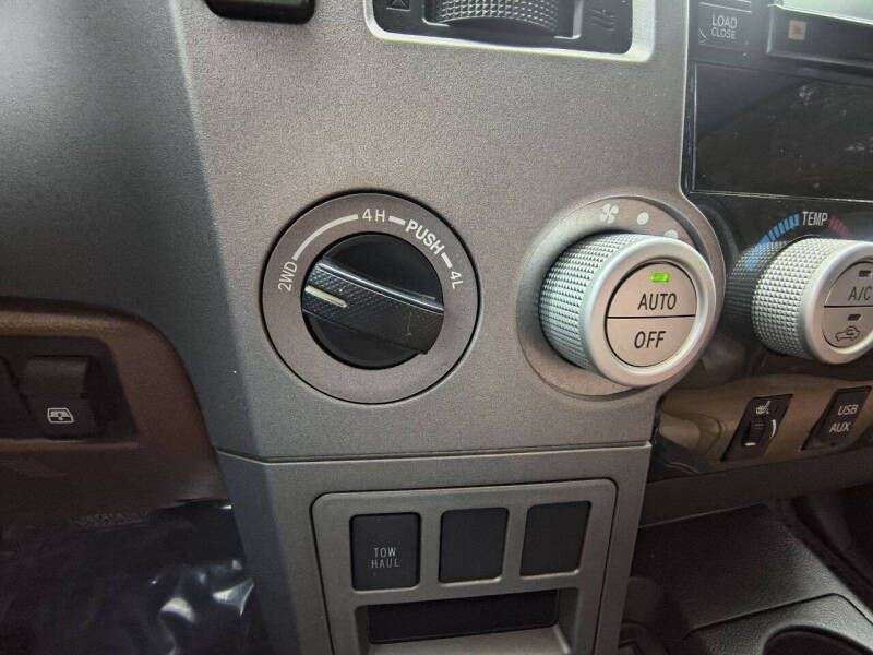 2010 Toyota Tundra Image 19