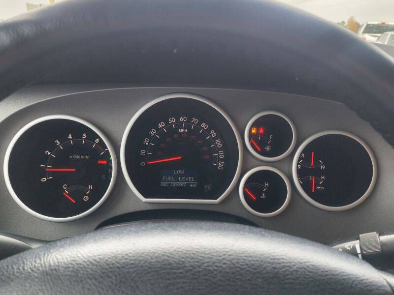 2010 Toyota Tundra Image 23