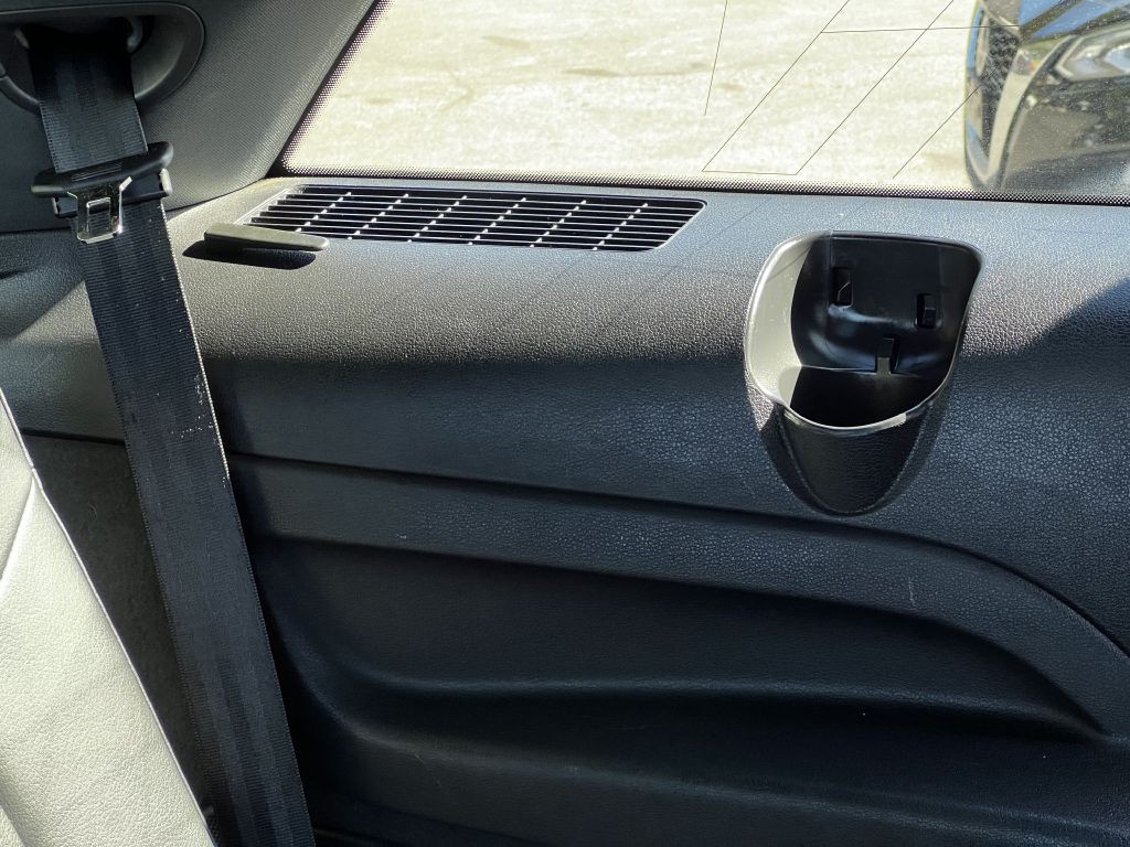 2012 Audi Q7 Image 30