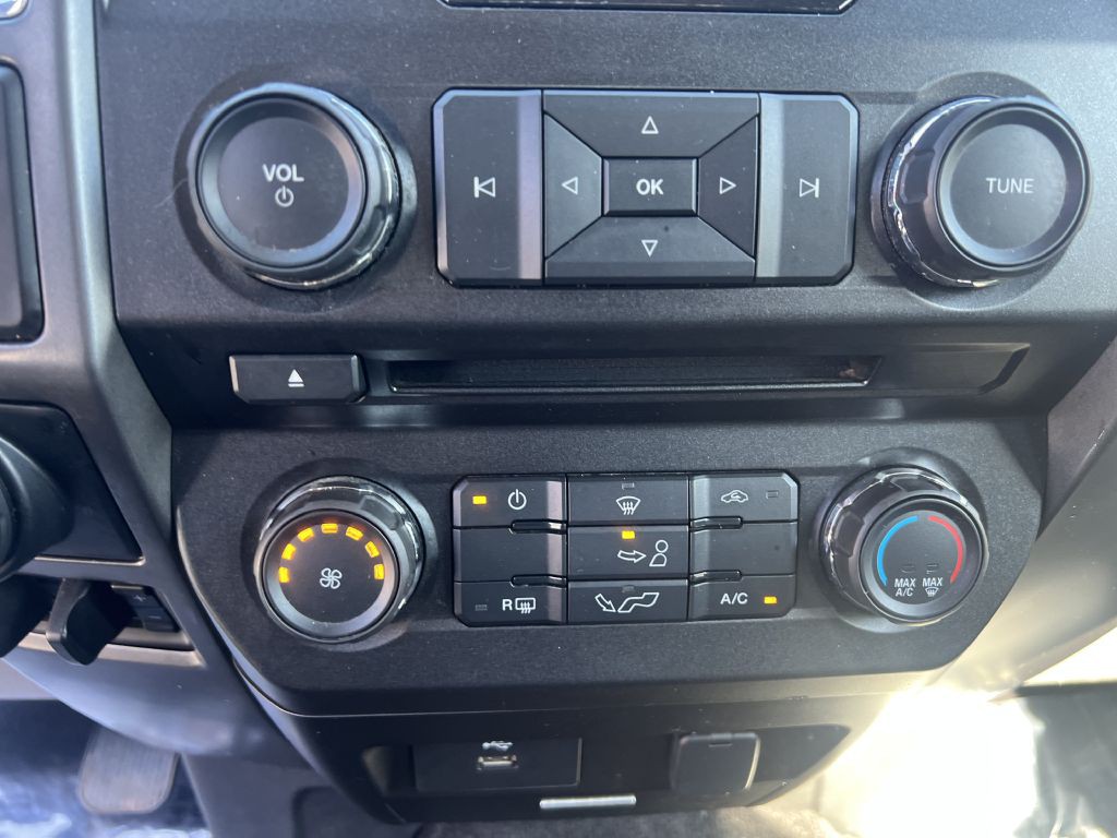 2017 Ford F-150 Image 17