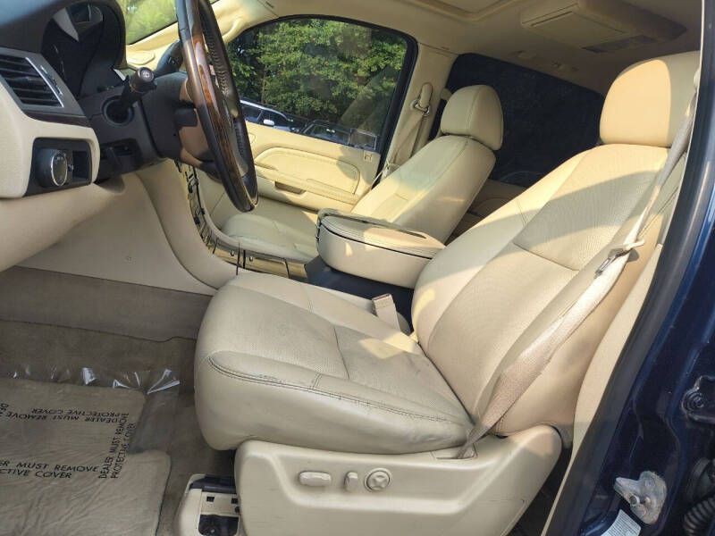 2007 Cadillac Escalade Image 11