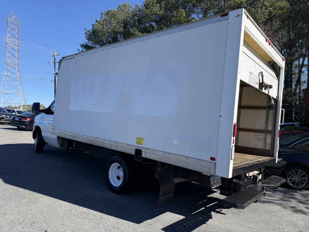 2017 Ford Econoline Image 6