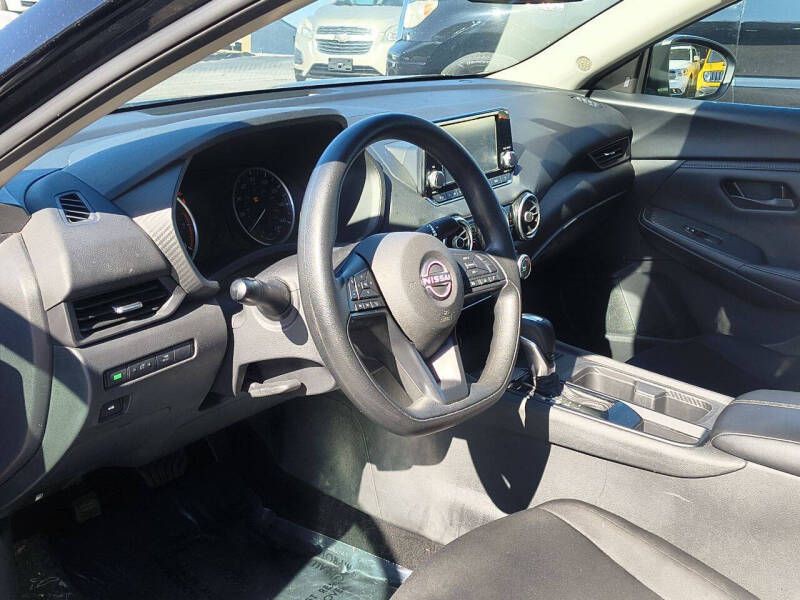 2024 Nissan Sentra Image 8