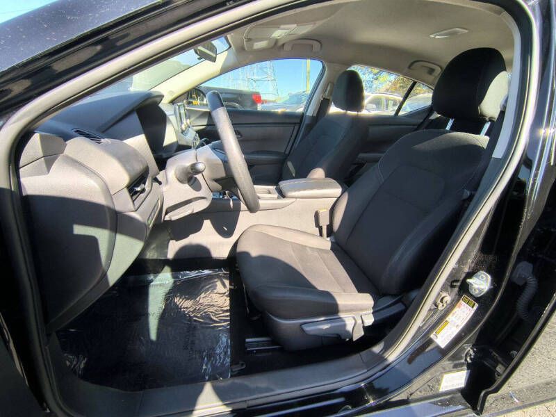 2024 Nissan Sentra Image 9