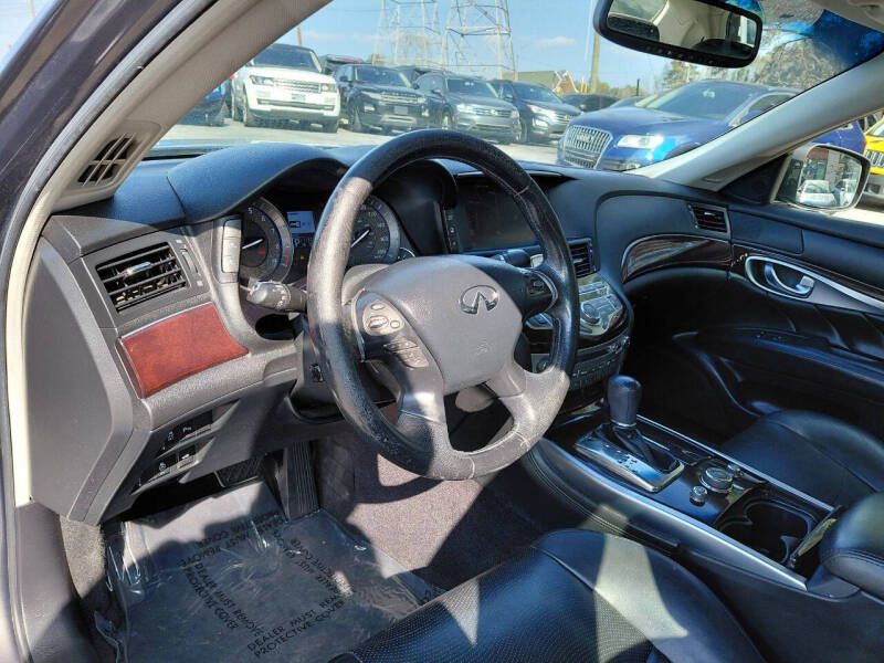 2013 INFINITI M37 Image 9