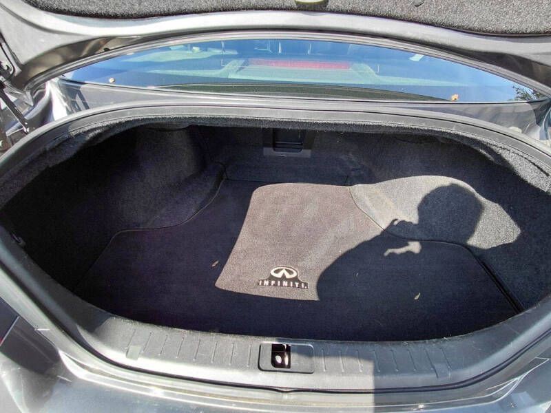 2013 INFINITI M37 Image 15