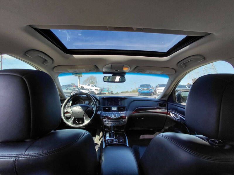 2013 INFINITI M37 Image 18