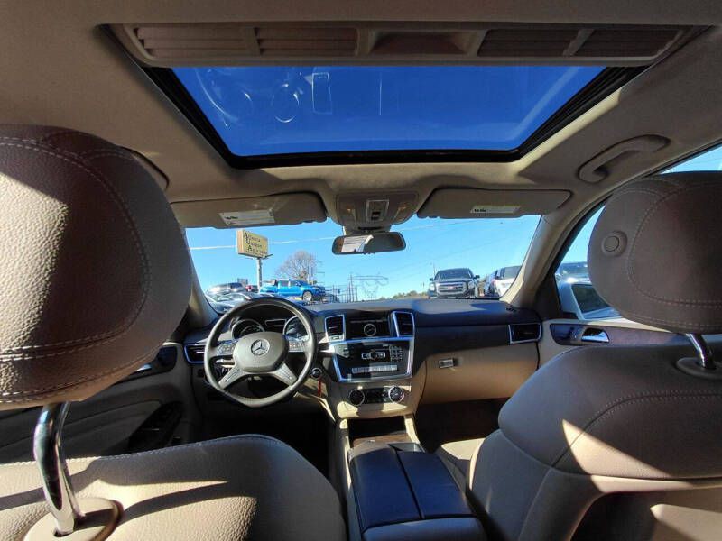 2015 Mercedes-Benz M-Class Image 15