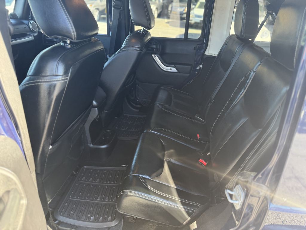 2013 Jeep Wrangler Unlimited Image 18