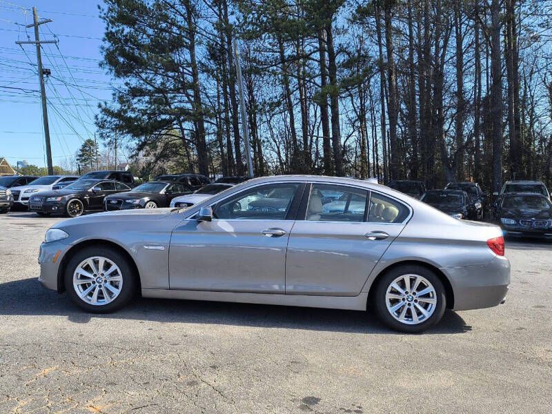 2011 BMW 5 Series Image 5