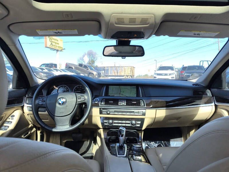 2011 BMW 5 Series Image 13