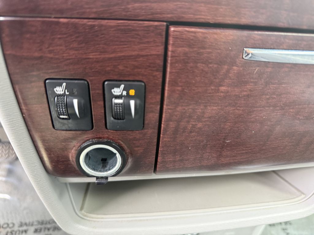 2014 Toyota Sienna Image 15