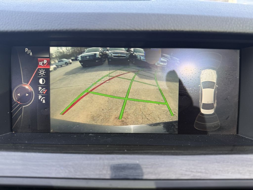 2015 BMW 5 Series Image 9