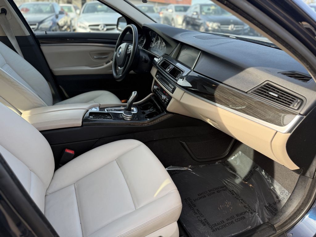 2015 BMW 5 Series Image 11