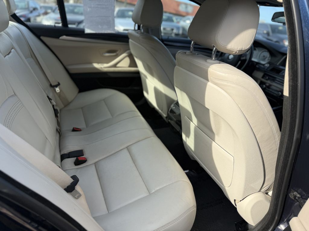 2015 BMW 5 Series Image 14