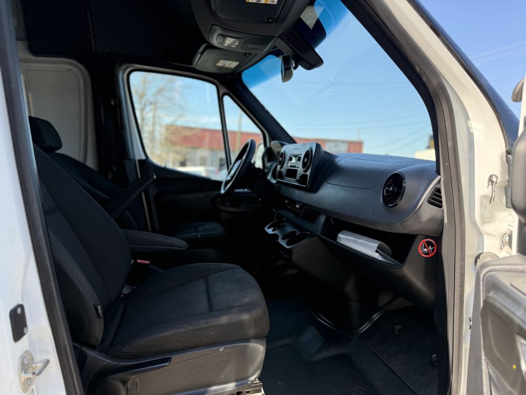 2021 Mercedes-Benz Sprinter Image 11