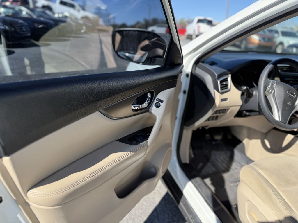 2016 Nissan Rogue Image 9