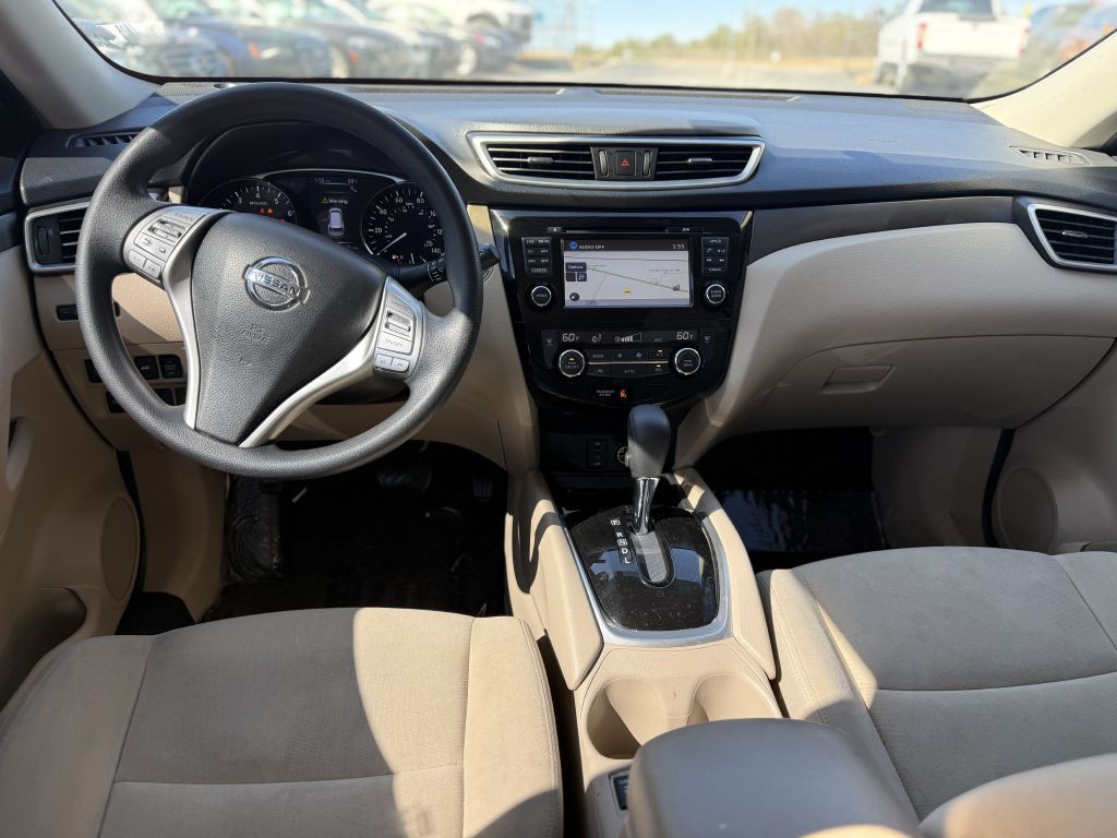 2016 Nissan Rogue Image 11