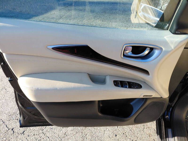 2015 INFINITI QX60 Image 12