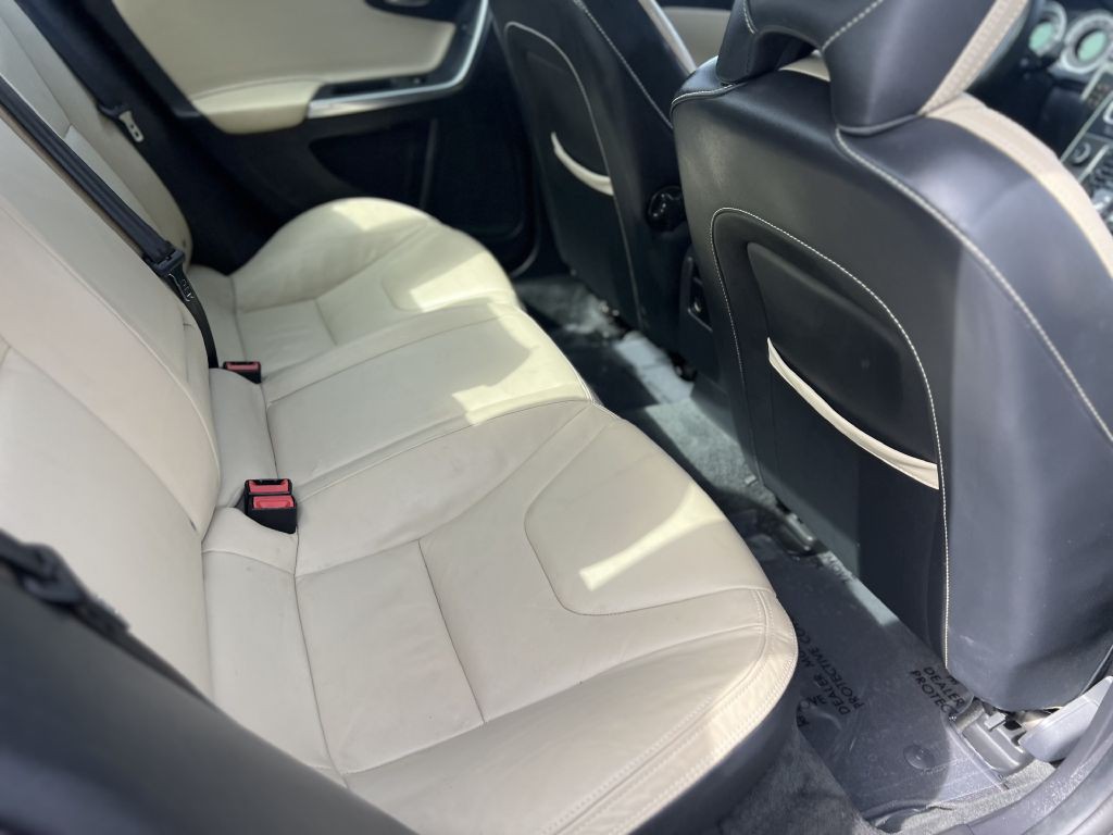 2013 Volvo S60 Image 9