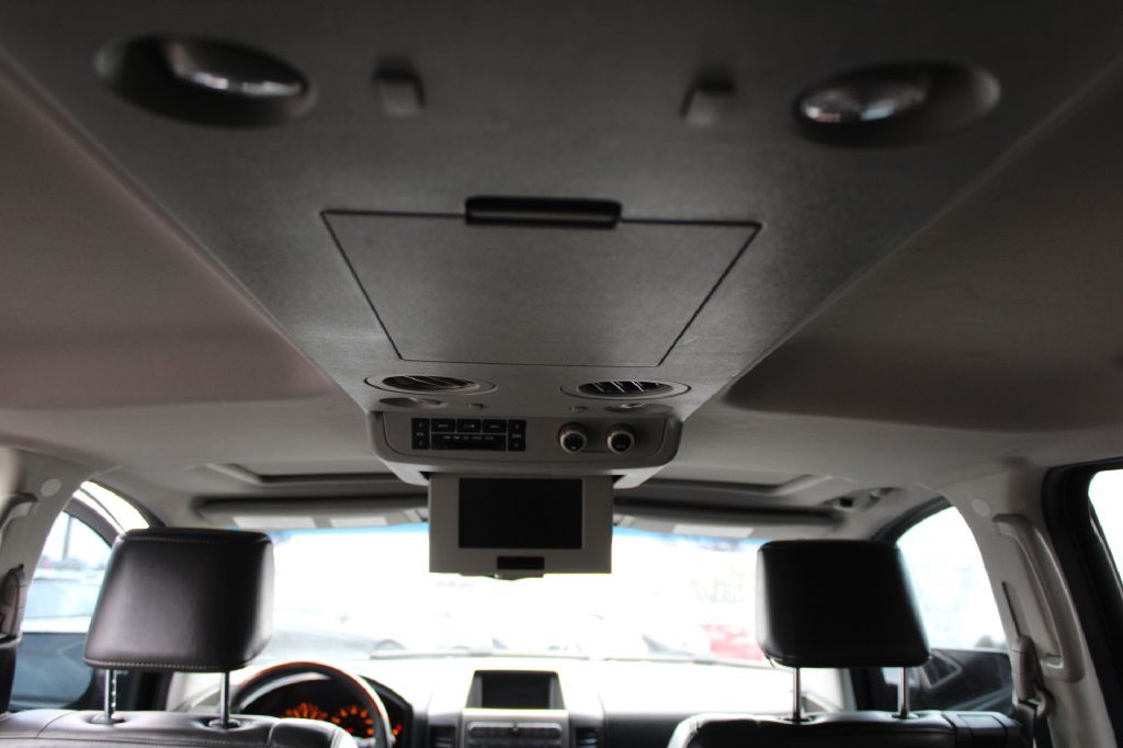 2005 INFINITI QX56 Image 16