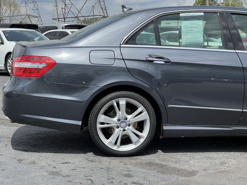 2012 Mercedes-Benz E-Class Image 9