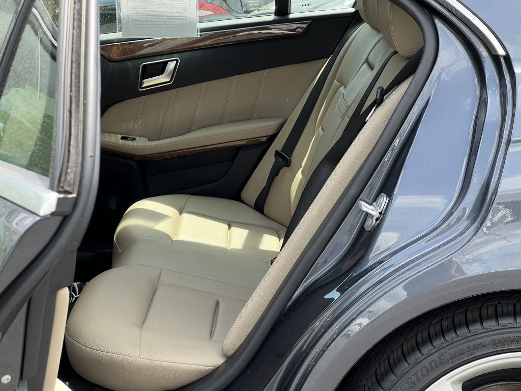 2012 Mercedes-Benz E-Class Image 15