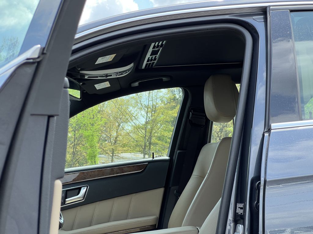 2012 Mercedes-Benz E-Class Image 21