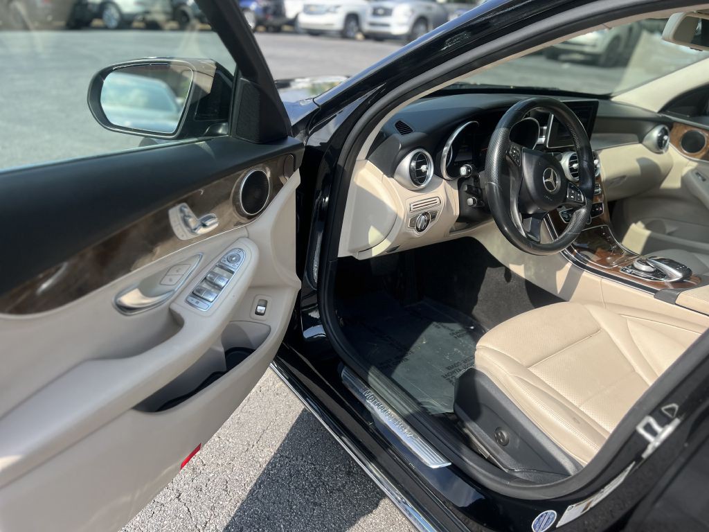 2015 Mercedes-Benz C-Class Image 8