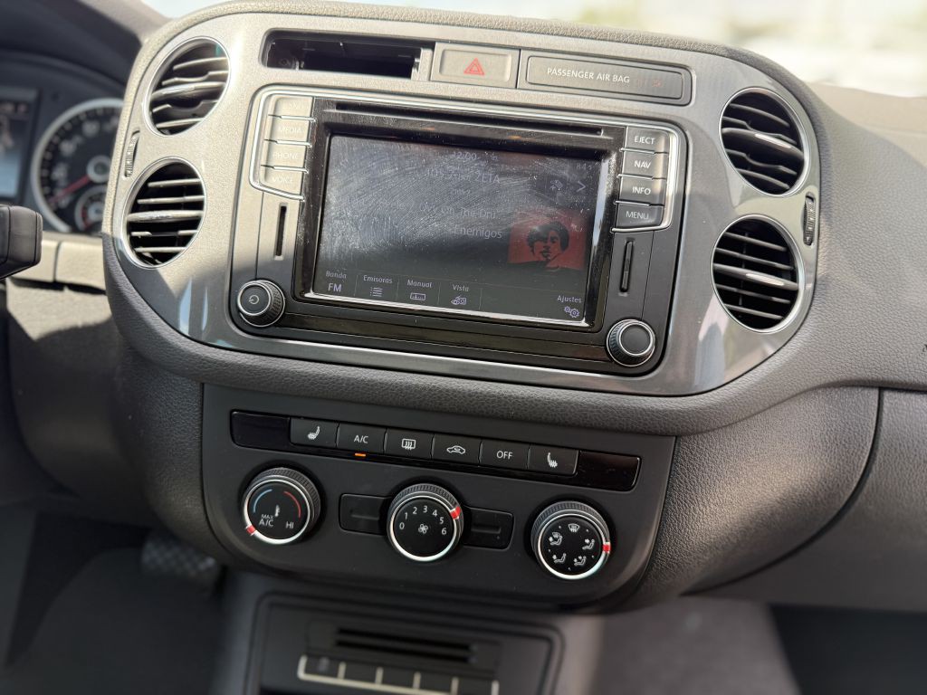 2016 Volkswagen Tiguan Image 14
