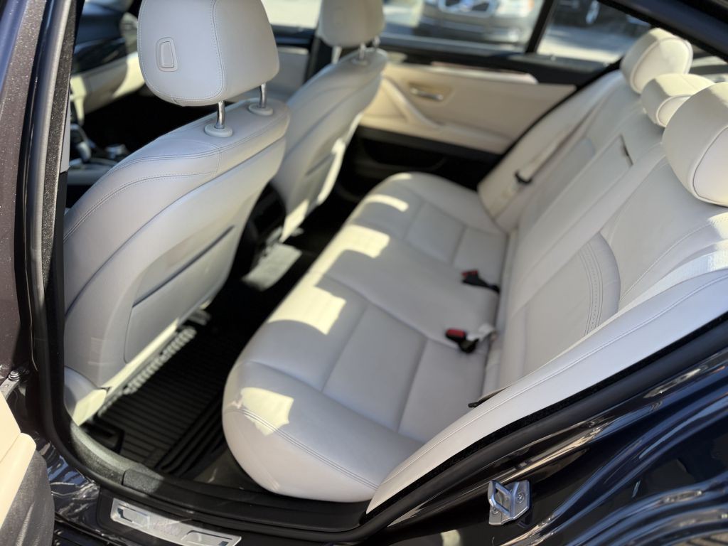 2014 BMW 5 Series Image 10