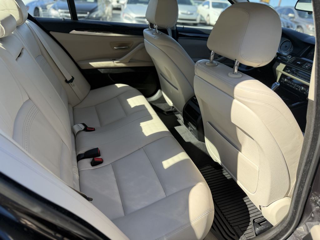 2014 BMW 5 Series Image 11