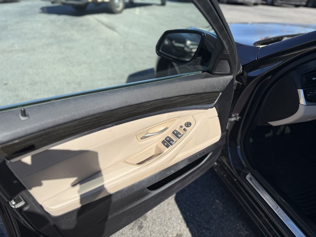 2014 BMW 5 Series Image 16