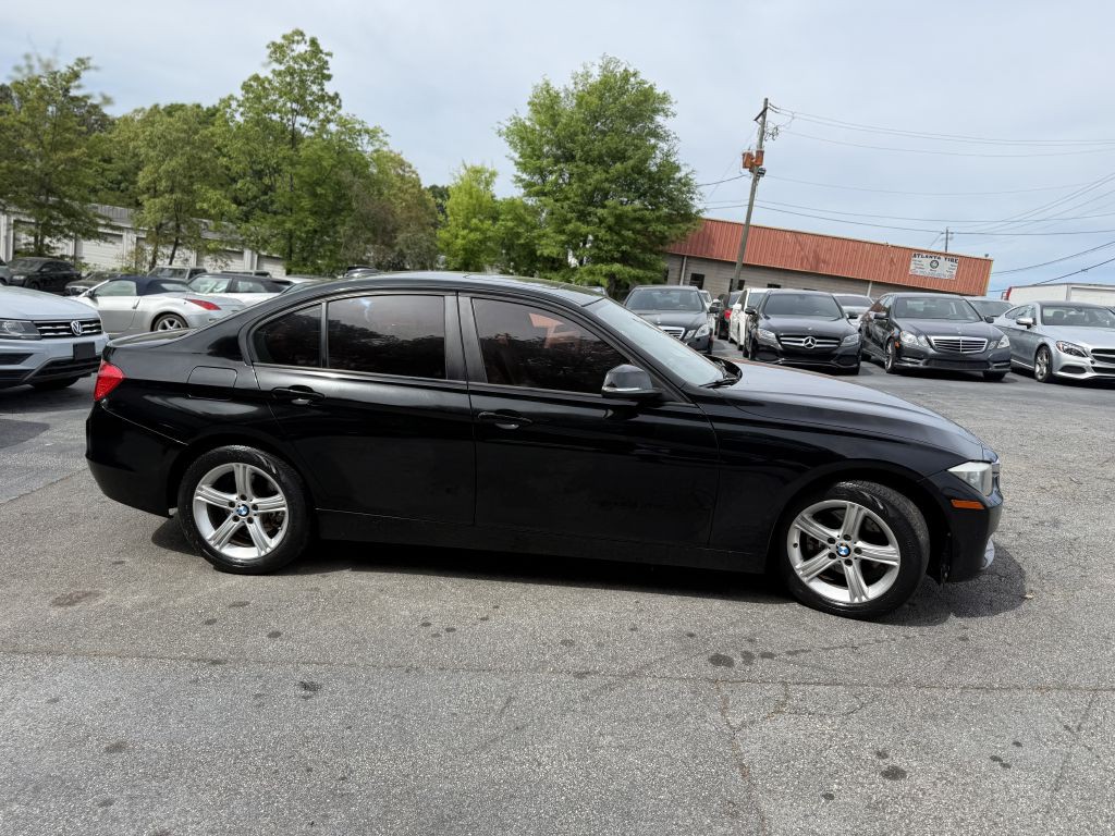 2013 BMW 3 Series Image 8