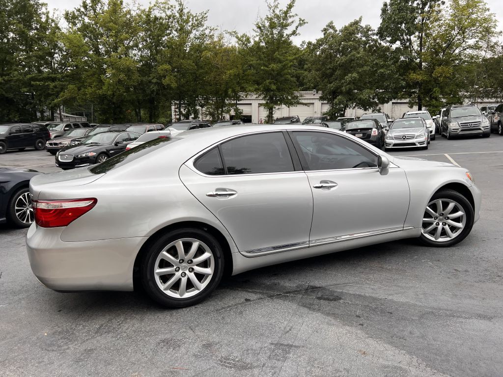2009 Lexus LS Image 5