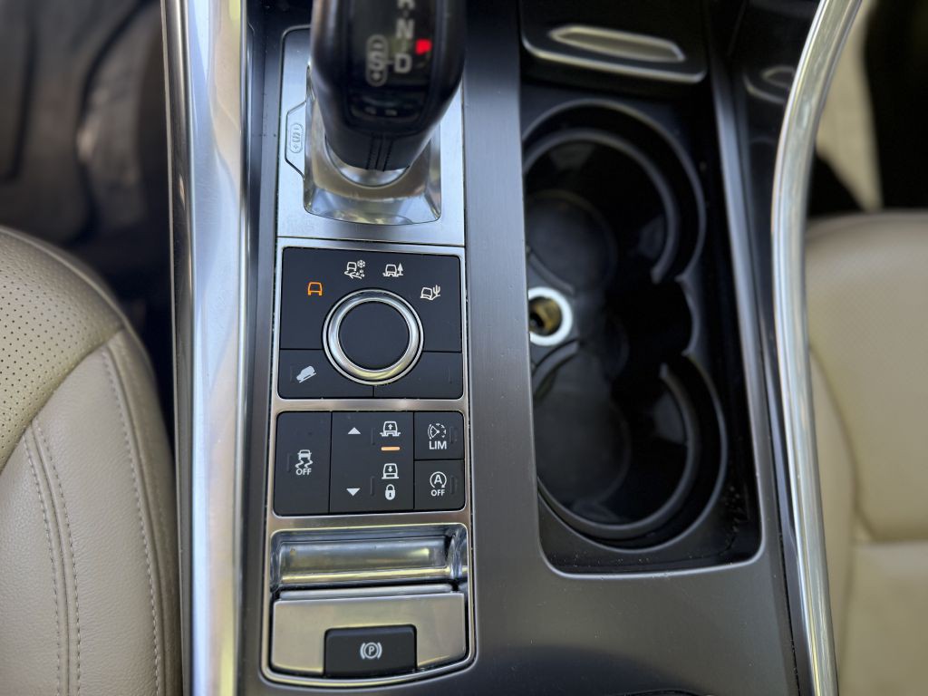2017 Land Rover Range Rover Sport Image 18