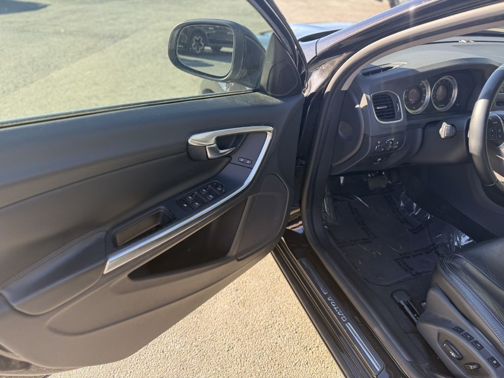 2013 Volvo S60 Image 9