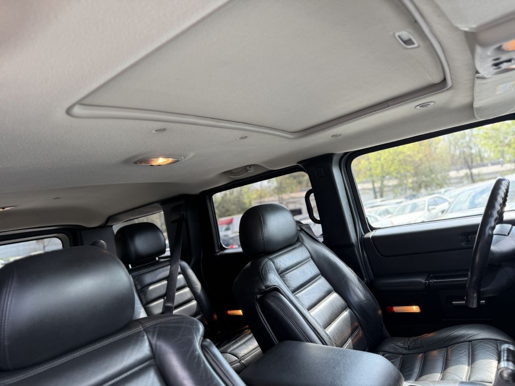 2005 HUMMER H2 Image 15