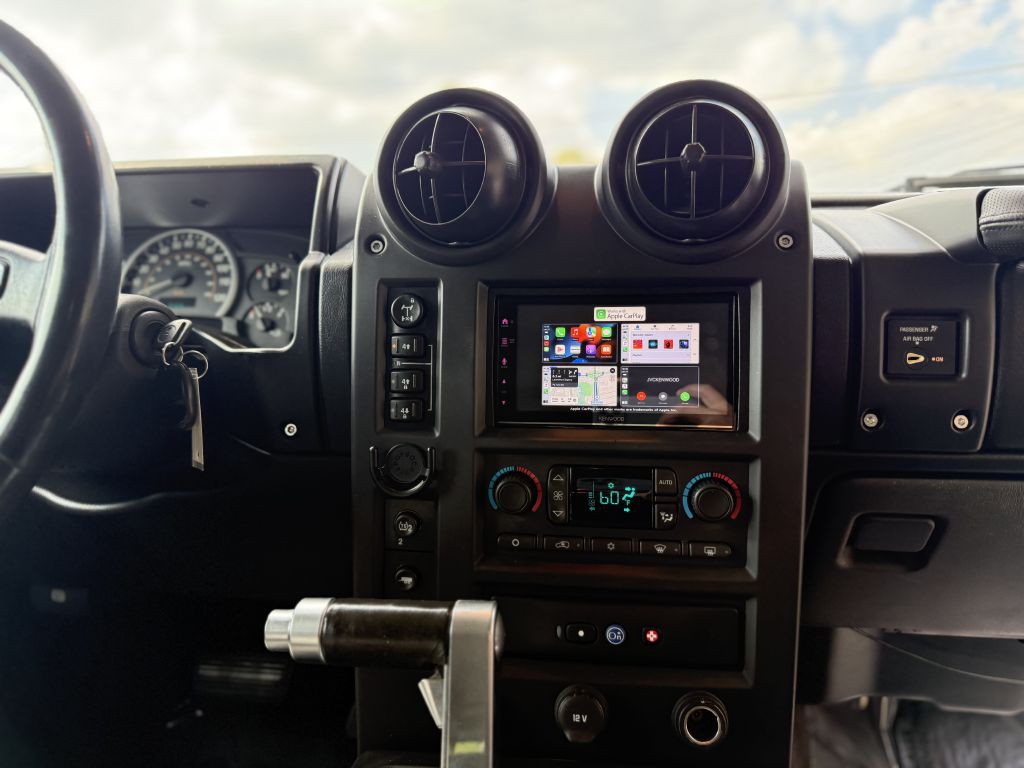 2005 HUMMER H2 Image 16