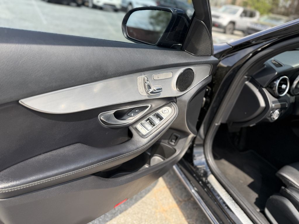 2018 Mercedes-Benz C-Class Image 10