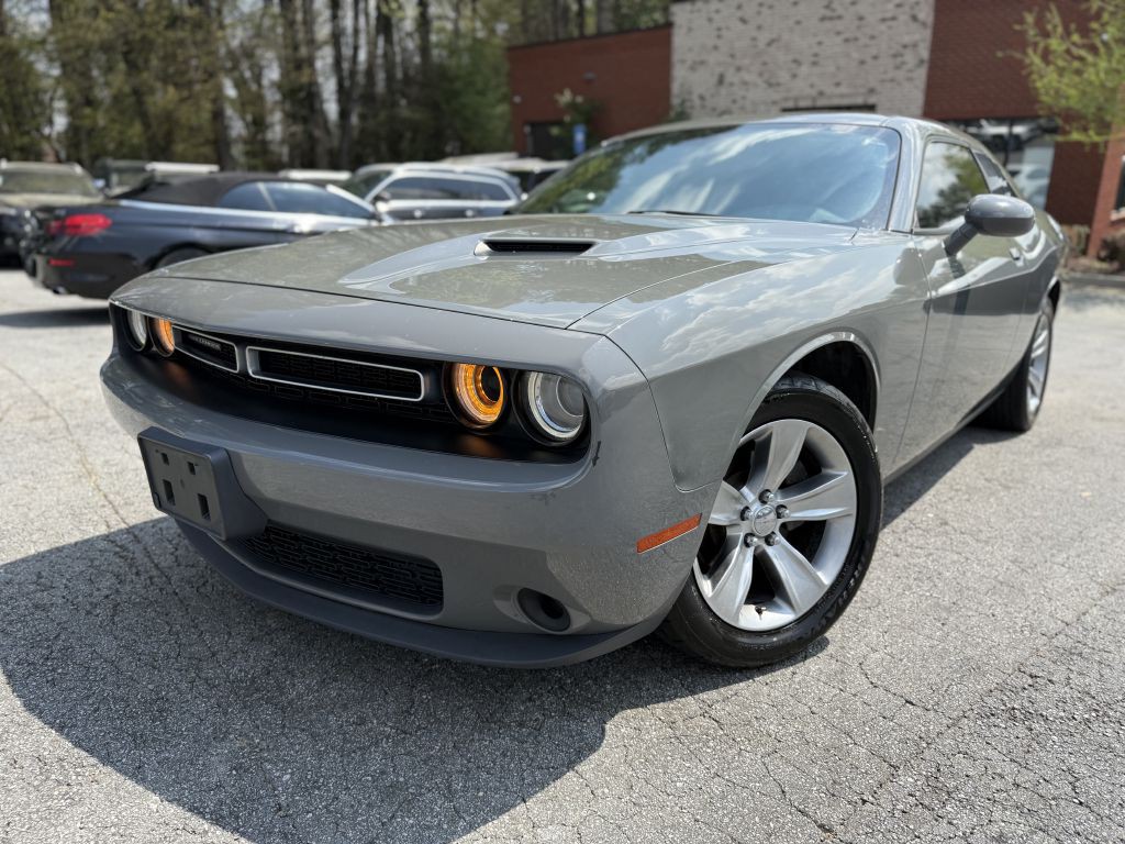 2018 Dodge Challenger Image 1